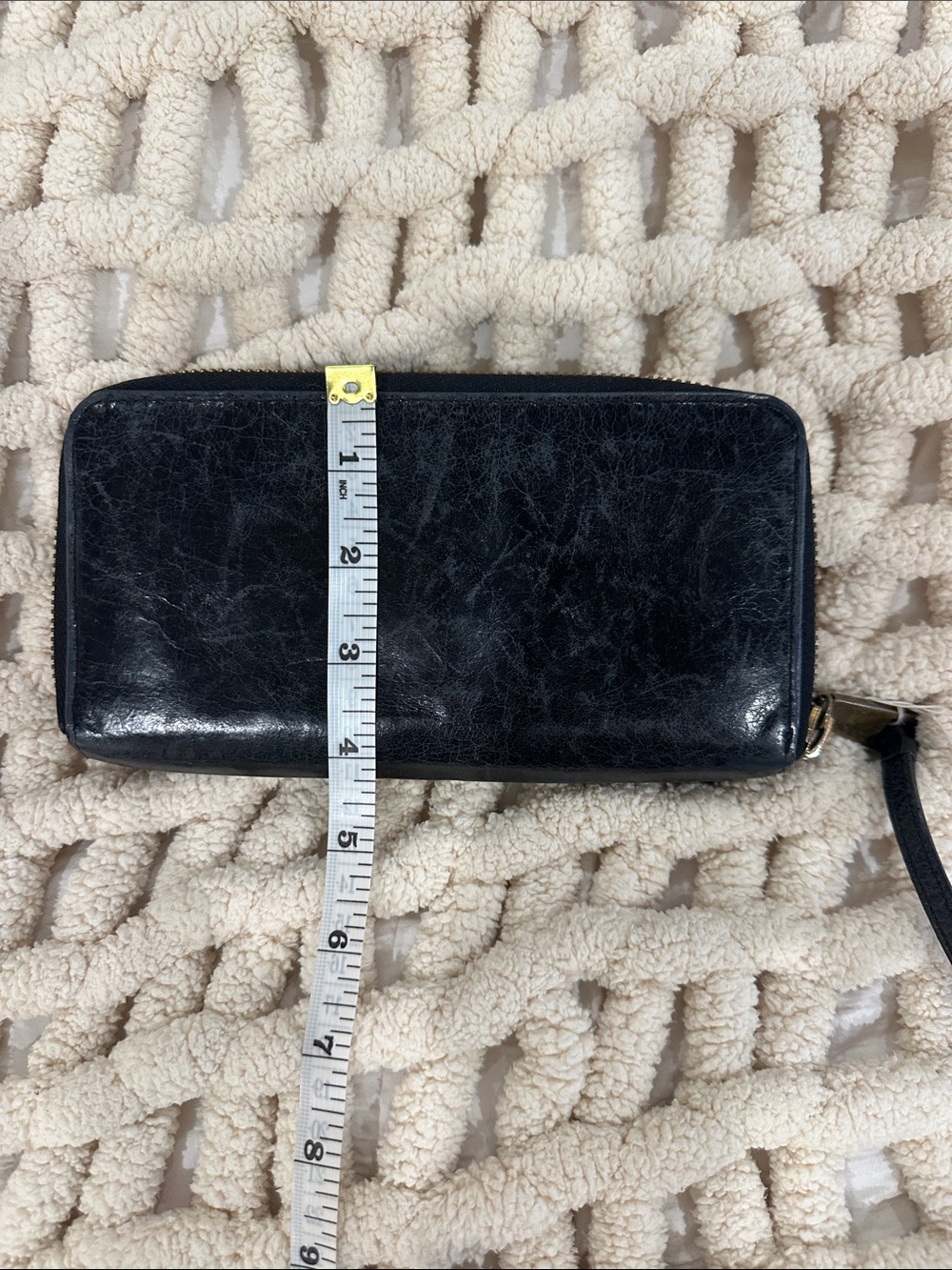HOBO Black Leather Kiss-Lock Wristlet Wallet Clutch - Picture 7 of 9